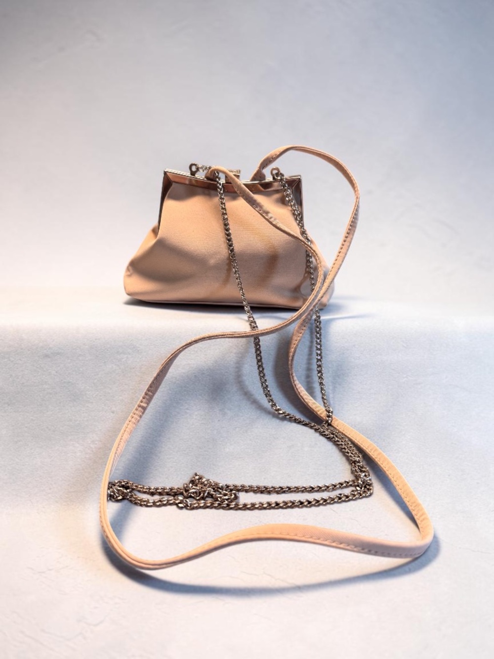 Vintage Liz Claiborne Buttermilk colored frame clutch bag